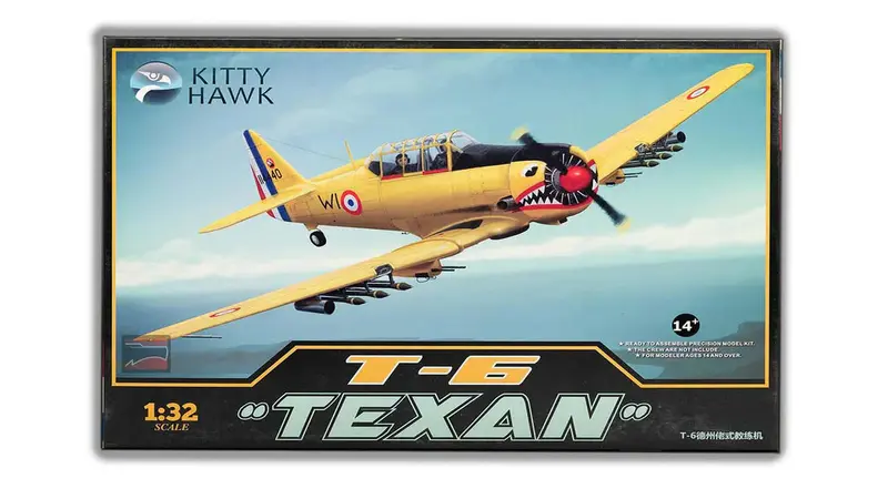 1/32 Kitty Hawk T-6 Texan V2 Plastic Model Kit 1