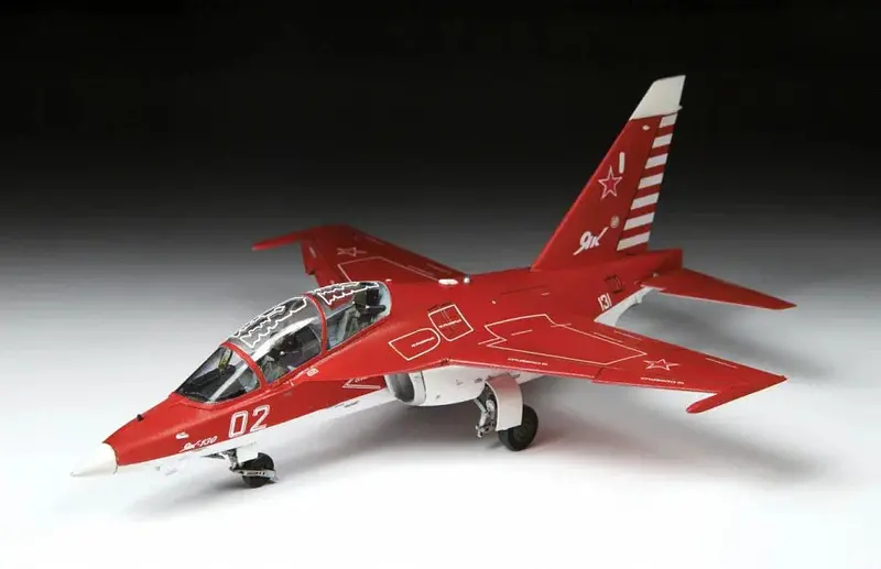 1/72 Zvezda Russian Aerobatic Aircraft Yak-130 7316 1