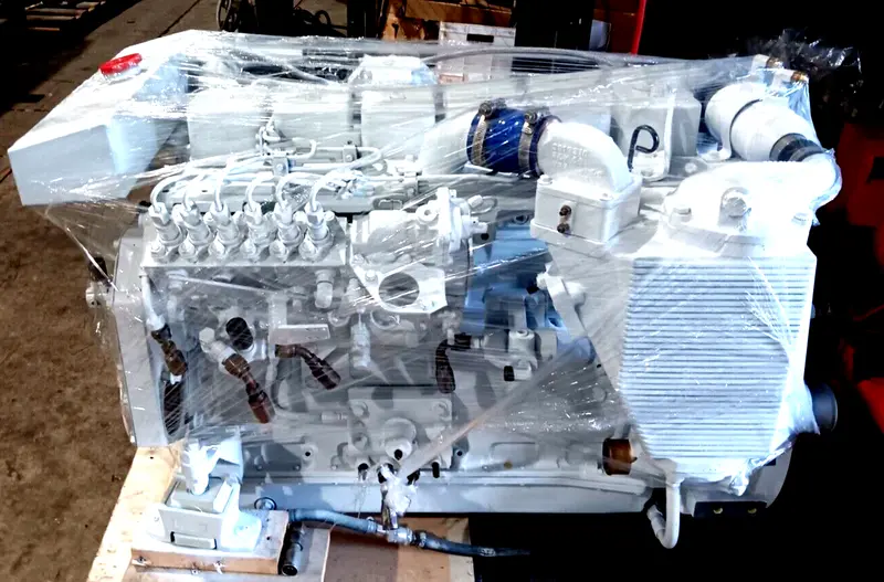 6Bta  5.9 Cummins Marine Diesel Remanufactured  Engine ( See Description ) 330Hp 1