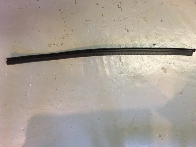 Alfa Romeo Gt Door Rubber Molding 1