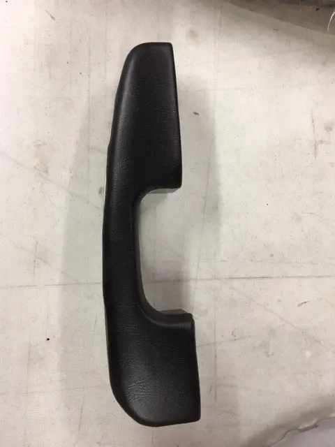 Alfa Romeo Gtv Left Side Door Arm Rest 1
