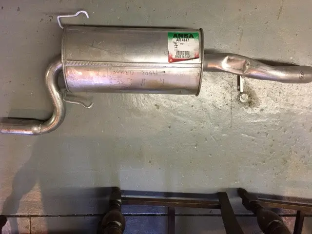 Alfa Romeo Milano 3L Middle Exhaust 1