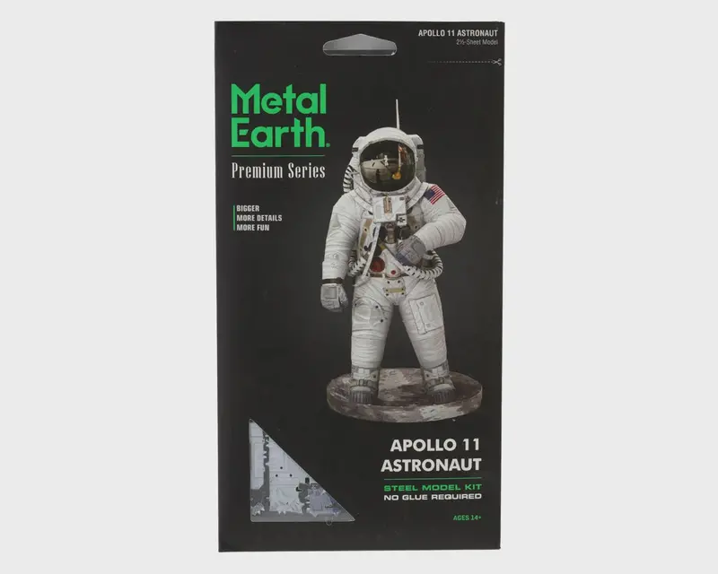 Fscps2016 Fascinations Metal Earth Apollo 11 Astronaut Color 3D Metal Model Kit 1