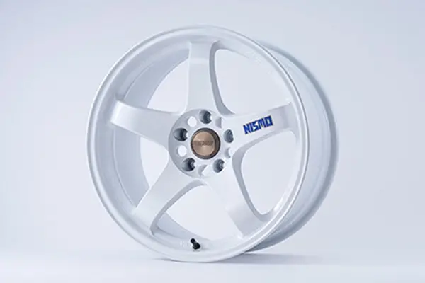 Nismo 40Th Anniversary Lmgt4 18 Inch - Set Of 4 1