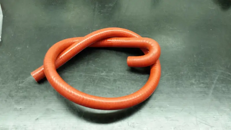 Red Silicone Radiator Hose - 600Mm 1
