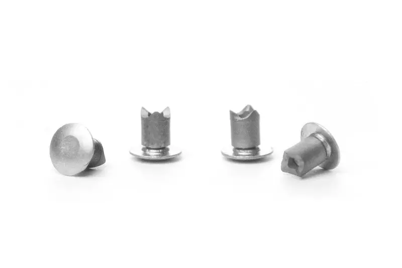 Terrene Tripletraction Ultra Traction Tungsten Carbide Stud Kit (100 Studs) 1