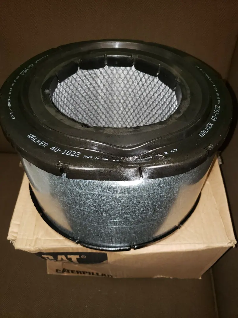 Walker Engine Air Filter / Element 40-1022  Slightly Used Small Dent See Photos 1