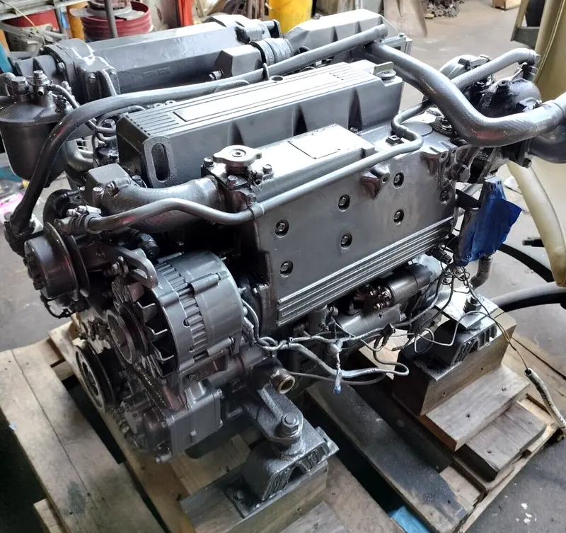 Yanmar 4Lh-Dte Diesel Marine Engine 3.46 L - 170 + Hp.  Bobtail Engine 850 Hours 1